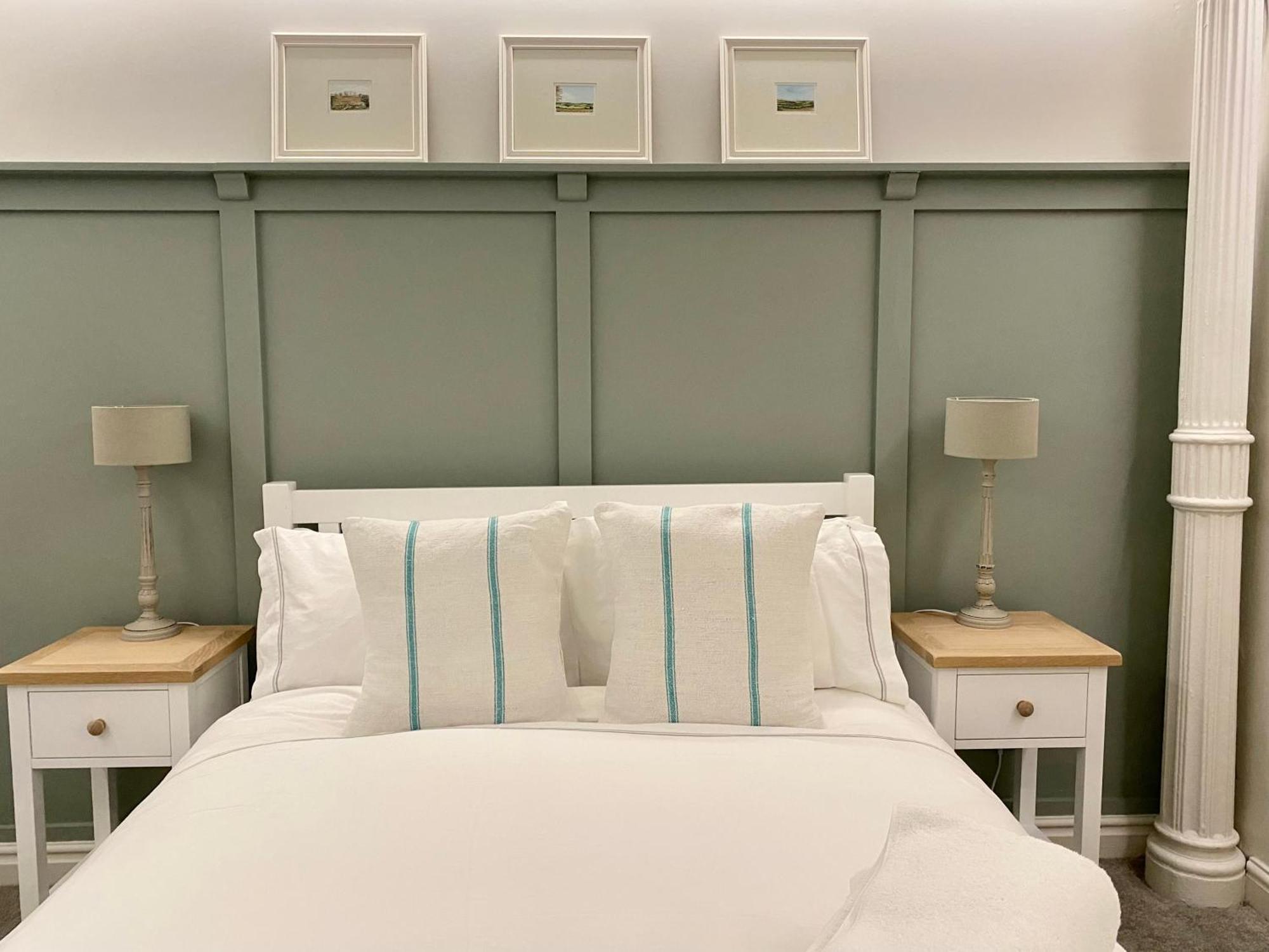 Victoria Bar Walls By Chateau Anna, Central York - Free Parking 외부 사진