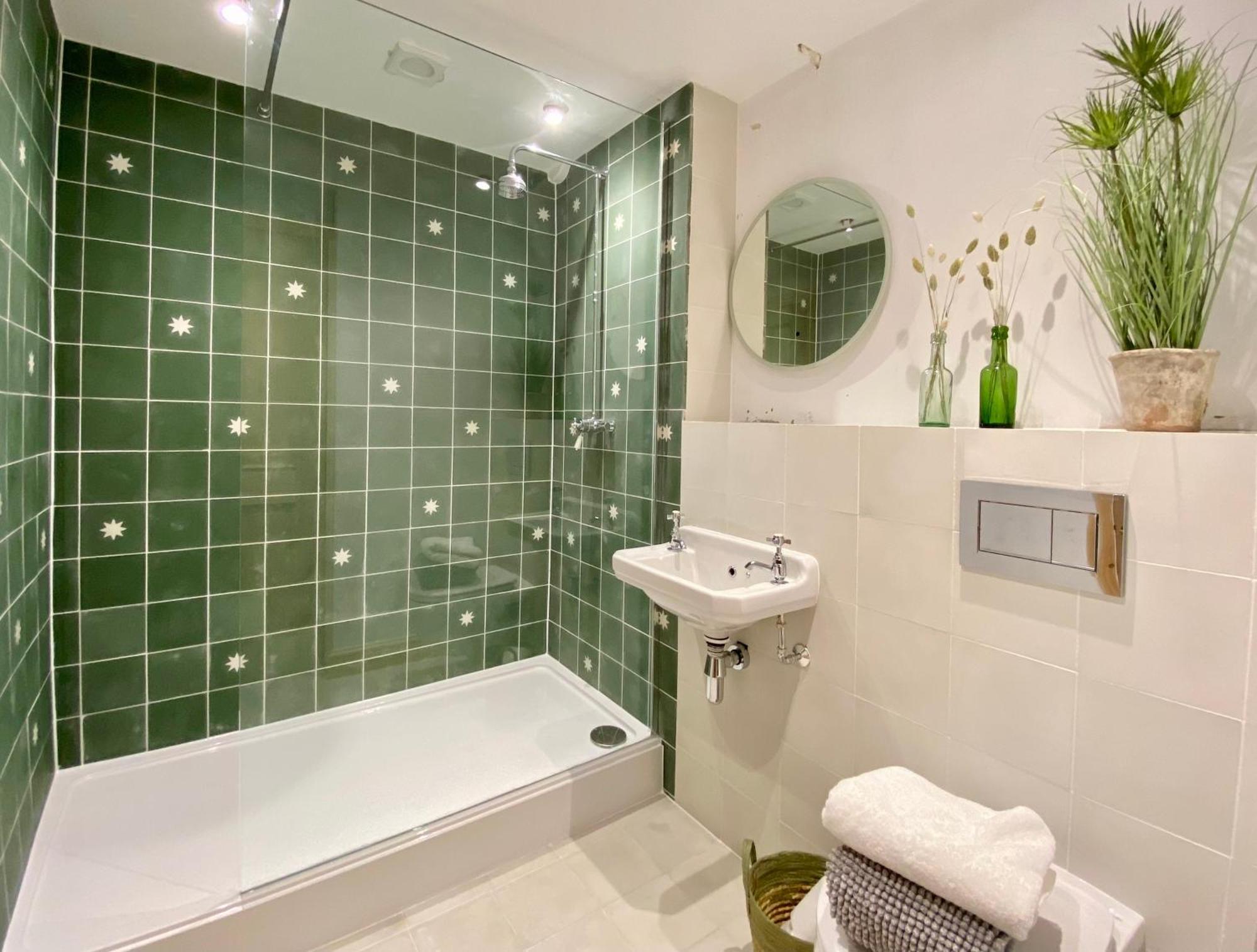 Victoria Bar Walls By Chateau Anna, Central York - Free Parking 외부 사진