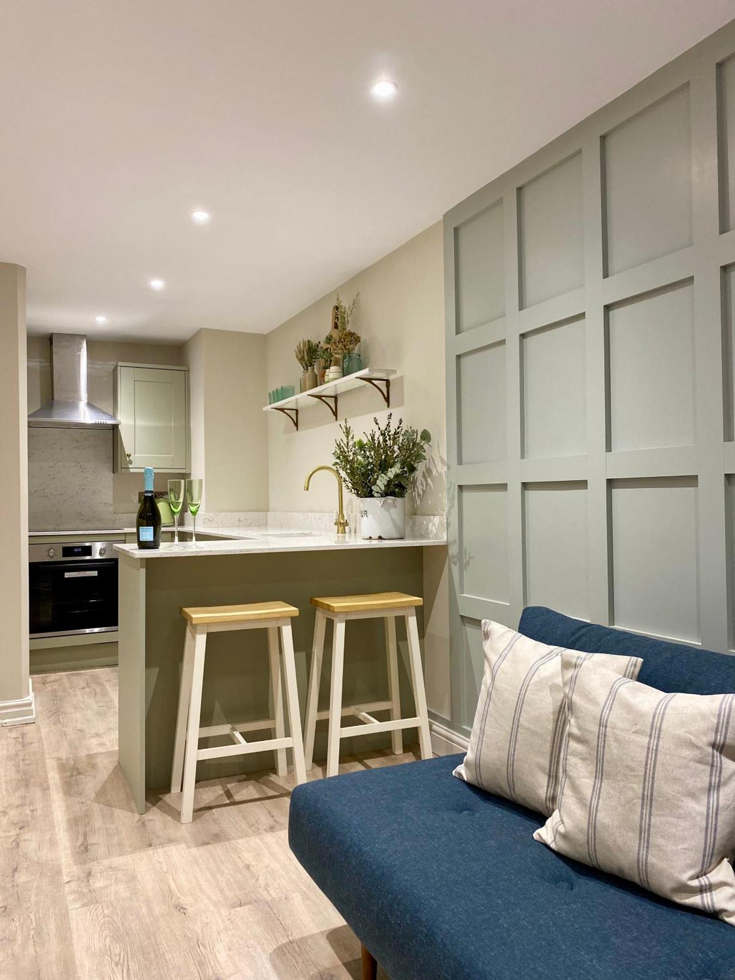 Victoria Bar Walls By Chateau Anna, Central York - Free Parking 외부 사진
